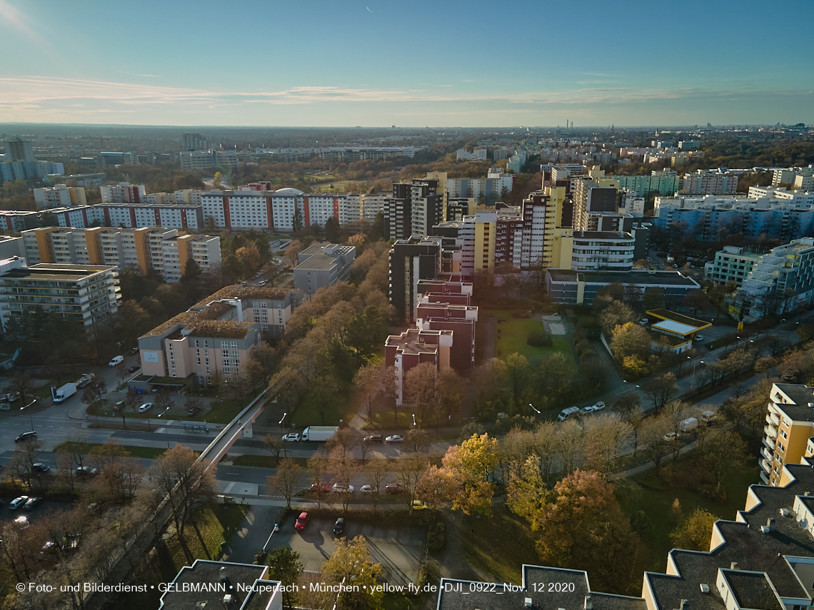 12.11./09.11.2020 - Marx-Zentrum und Umgebung am Karl-Marx-Ring in Neuperlach